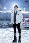 더쿠 - 키 184인데 체감은 더 커보인다는 공유 피지컬.gif