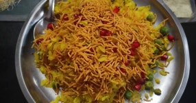 Poha Recipe by Seema Rana - Cookpad Poha Recipe by Seema Rana
