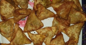 Mini samosa Recipe by Monika Goel - Cookpad Mini samosa Recipe by Monika Goel