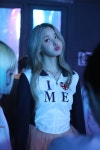 더쿠 - [멜론메거진] 진정한 나를 찾기 위해 떠나는 여정, KISS OF LIFE