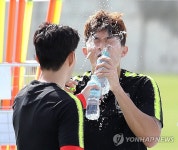 더쿠 - 흥민이랑 민재 요거 귀여움ㅋㅋㅋ