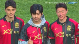 더쿠 - 기성용 - 임영웅 - 황의조 쓰리샷