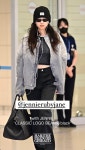 더쿠 - 제니 오늘 입국 공항패션 시크해서 이뿌다