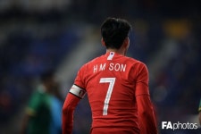 더쿠 - ❤️🇰🇷🙏🏻 흥민이 행축 기원 기도 +1442일 🙏🏻🇰🇷❤️