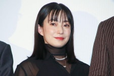 더쿠 - 영화 「청부인 후지에다 바이안 2」 첫날 무대 인사 - 토요카와... 미호, 이치노세 하야테, 시이...