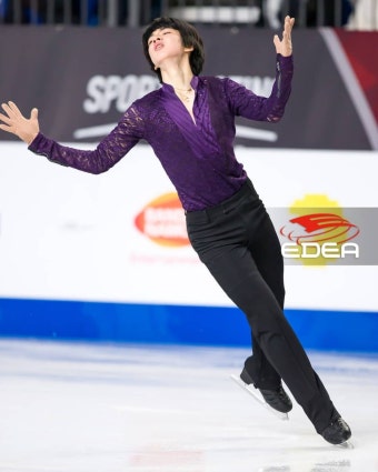 더쿠 - 찰떡 부츠를 위한 기도 edea skates에 올라온 2016~2023 준환이 사진 모음