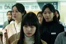 더쿠 - ,배우 윤가이가 조유리에게 SNL들어간다고 말하자 조유리 대답.jpg