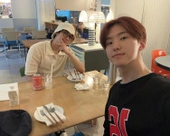 더쿠 - 변치 않는 안정적 구도