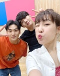 더쿠 - 가요광장 인스타 <은지네 편집숍 OMG> 우리의 금은동💛 #백호