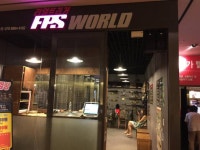 극장입구에 있는 FPS 슈팅게임존 - 세상의 모든 여행, 위시빈