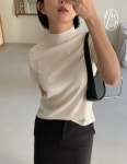 더롯 (일부당일) [moani] 모아니 크리즈 모크넥 링클 탑 반팔 블라우스 (2color)