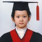 이 아이는 자라서 연예계 최초 연기대상과 가요대상 휩쓴 유일한 배우가 됩니다