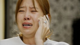 나 고모한테 울면서 우리집에 자랑 전화 좀 그만하라고 말함