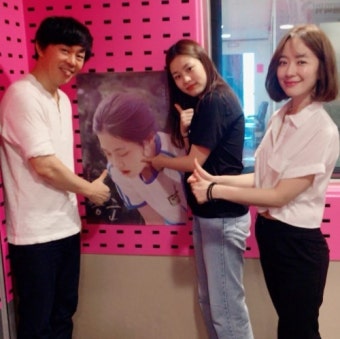 ‘씨네타운’ 최덕문·이수경, 출연 인증샷 “영화 ‘용순’ 많이 봐주세요” - 아시아투데이 ‘씨네타운’ 최덕문·이수경, 출연 인증샷 “영화...