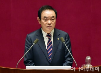 [포토] 장병완 민주평화당 원내대표 비교섭단체대표연설 - 아시아투데이 [포토] 장병완 민주평화당 원내대표 비교섭단체대표연설