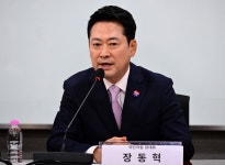“당원 주권 강화”… 장동혁, 취임 1년 개혁안 띄운다 - 새로운보수당 마이너 갤러리