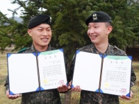 국방일보 - BEMIL 군사세계 육군3사단 진백골대대 장교들 민간 축사 화재 초기 진압 기여 