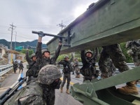 국방일보 - BEMIL 군사세계 [육군3공병여단] 3시간 만에 33m 조립교 완성… 임무 수행태세 완비
