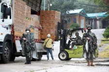국방일보 - 유용원의 군사세계 ‘전투식량 상할라’…식자재 보급작전 ‘쉼표’는 없다