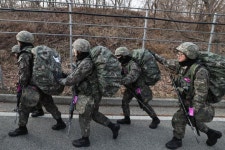 국방일보 - BEMIL 군사세계 우리는 리더의 길을 선택했기에… 절대 지치지 않습니다 결코 포기하지 않습니다