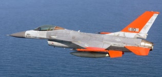 무기 토론방 - BEMIL 군사세계 QF-16 사례를 역으로 무인->유인 플렛홈으로의 kfx 개발이 더 효율적이지 않을까요..