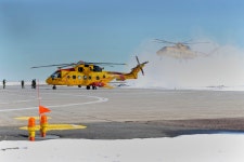 BEMIL 사진 자료실 - BEMIL 군사세계 산악수색구난훈련중인 캐나다군 항공사령부 CH-149 탐색구조헬기