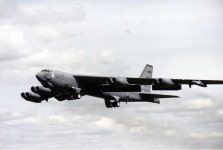 BEMIL 사진 자료실 - BEMIL 군사세계 가장 큰 전략폭격기 B-52