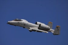 BEMIL 사진 자료실 - BEMIL 군사세계 이놈들아!! 아파치만 북괴킬러냐?! 우리도 포함시켜!! A-10!!