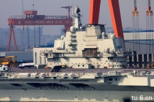 BEMIL 사진 자료실 - BEMIL 군사세계 Project 1143.6 (구 Varyag) 비행갑판에 착함한 중국 해군 Z-8