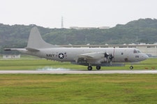 BEMIL 사진 자료실 - BEMIL 군사세계 AN/APS-149 LSRS 감시 레이더를 장착한 미 해군 P-3C 초계기