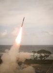 BEMIL 사진 자료실 - BEMIL 군사세계 콰잘레인에서 시험발사중인 미 육군 THAAD 대탄도탄요격미사일