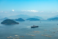 BEMIL 사진 자료실 - BEMIL 군사세계 당장 항모로 개조되도 이상하지 않을