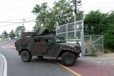 BEMIL 사진 자료실 - BEMIL 군사세계 K153C 소형전술차량 (현궁 대전차미사일 탑재형)