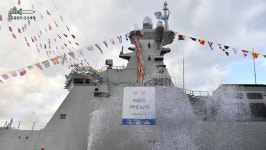 BEMIL 사진 자료실 - BEMIL 군사세계 해군의 신형 호위함 서울함(FFG-Ⅱ) 진수식 풀사진 / 해군 제공