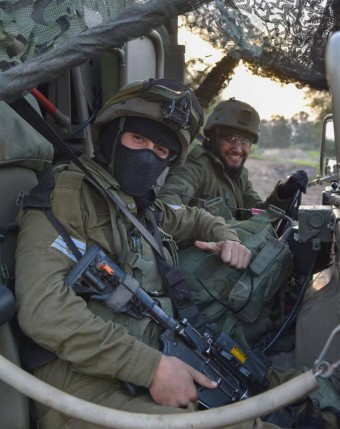 BEMIL 사진 자료실 - 유용원의 군사세계 이스라엘 육군 크피르 여단 병사들의 카풀
