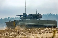 BEMIL 사진 자료실 - BEMIL 군사세계 57mm 포, 코넷, 불렛 미사일등 중무장 신형 BMP B-19 장갑차