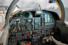 BEMIL 사진 자료실 - BEMIL 군사세계 미해군 가상적기 F-5의 업그레이드 계기판