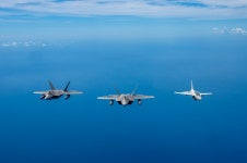 BEMIL 사진 자료실 - BEMIL 군사세계 F-22 & FA-50PH (2023.07.10.)