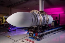 글로벌 디펜스 리뷰 - BEMIL 군사세계 미 레이시온사, 그라울러 전자전기에 신형 재밍 포드 장착 예정 등