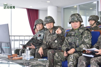 최신 국군 뉴스 - BEMIL 군사세계 김명수 합참의장, 해병대 제2사단 군사대비태세 현장점검 / 합참 제공