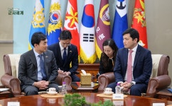 최신 국군 뉴스 - BEMIL 군사세계 국방부장관, 케빈 킴 주한미국대사대리 접견… 한미동맹의 심화·발전을 위한 공조 약속