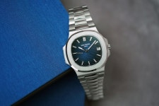 Patek Philippe Nautilus in White Gold 5811/1G-001 Novelty for Price on request for sale from a Trusted Seller on Chrono24