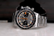 Tudor Home Plate Chronograph Ref. 7031 aus dem Jahr 1971 for $37,715 for sale from a Seller on Chrono24