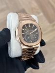 Patek Philippe Nautilus 2025 NEW 5712/1R-001 Rose Gold for $260,000 for sale from a Trusted Seller on Chrono24