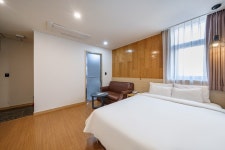 트루 리뷰 데일리호텔 - 호텔&레스토랑 할인예약