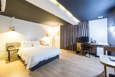 트루 리뷰 데일리호텔 - 호텔&레스토랑 할인예약