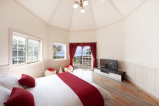 낙조의 왈츠 펜션 데일리호텔 - 호텔&레스토랑 할인예약