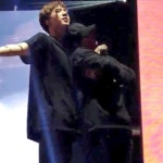 영화는 자기 전에 보면 리프레시 할 수 있어. 다음에 같이 보자. 🐱 같이... 그 좁은 침대에 나란히 누워서 머리맡에 PC를 두고 본다고!?