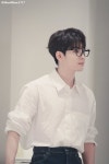 이슈/유머 - '너드미 뿜뿜' 안경 잘 어울리는 아이돌 1위