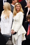 헐리우드 - 취임식날 이방카,멜라니아 패션
